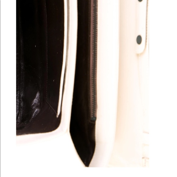 SALVATORE FERRAGAMO White Leather Crossbody Bag - Picture 5 of 5